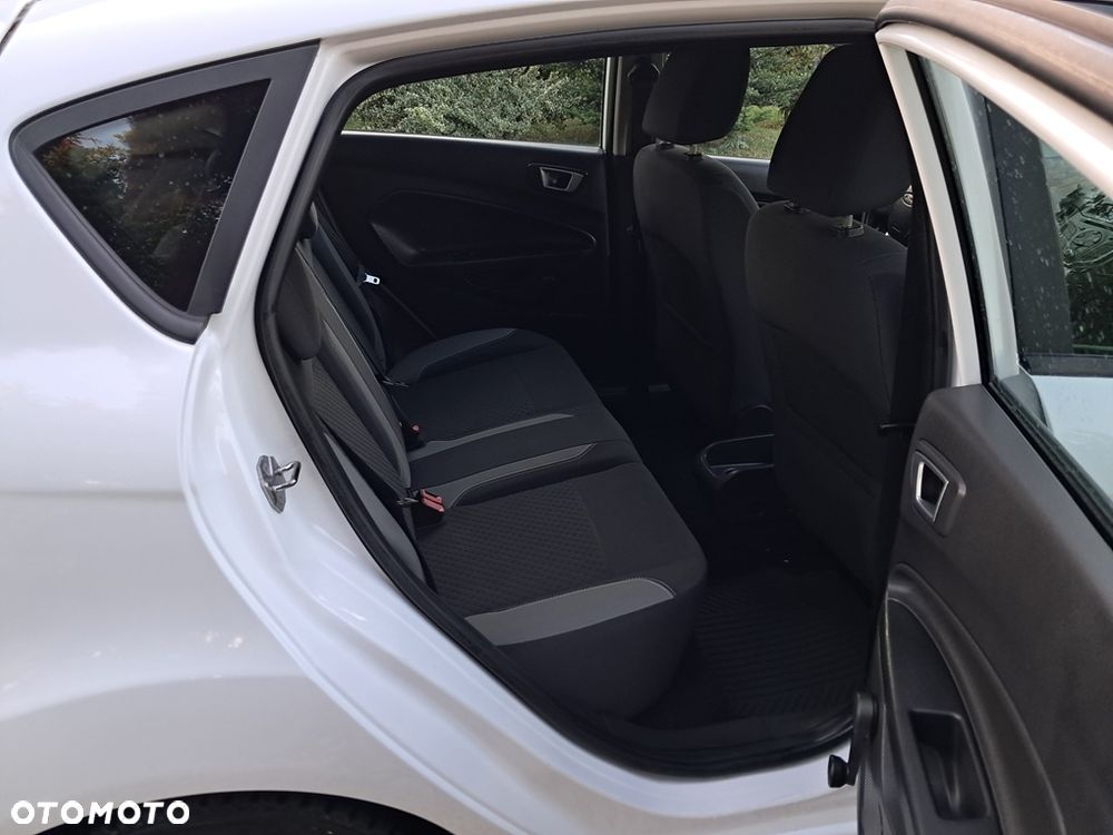 Ford Fiesta 1.25 Celebration - 15
