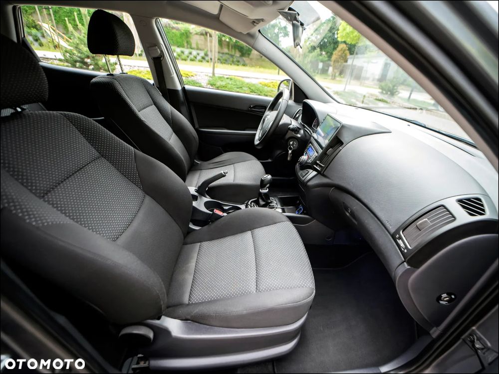 Hyundai i30 - 33