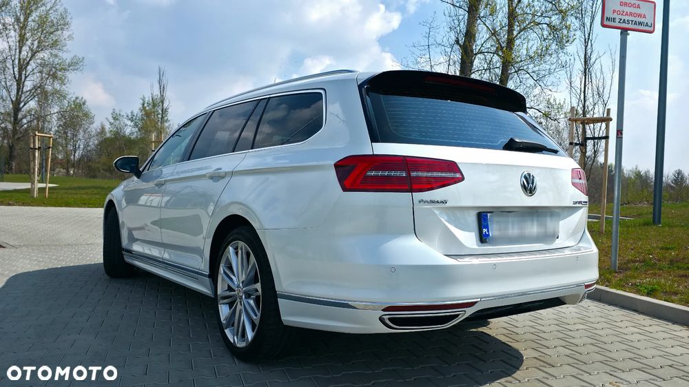 Volkswagen Passat - 13