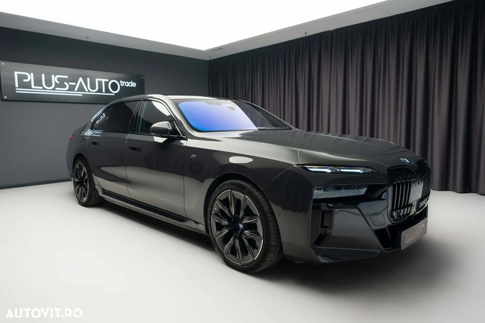BMW i7 - 1