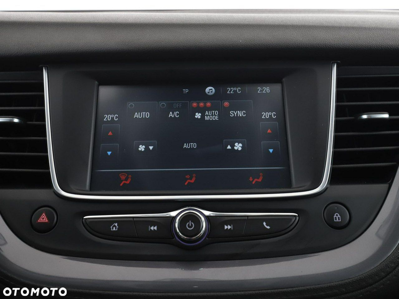 Opel Grandland X 1.2 T GPF Design Line S&S - 25