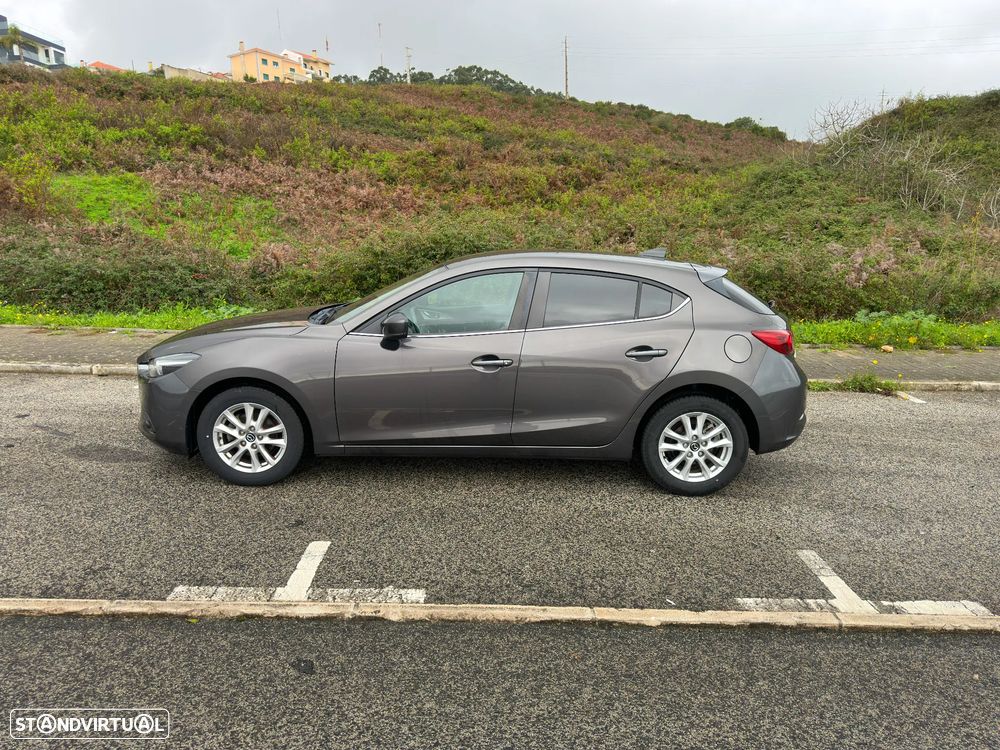 Mazda 3 1.5 Sky-G Evolve HS - 4