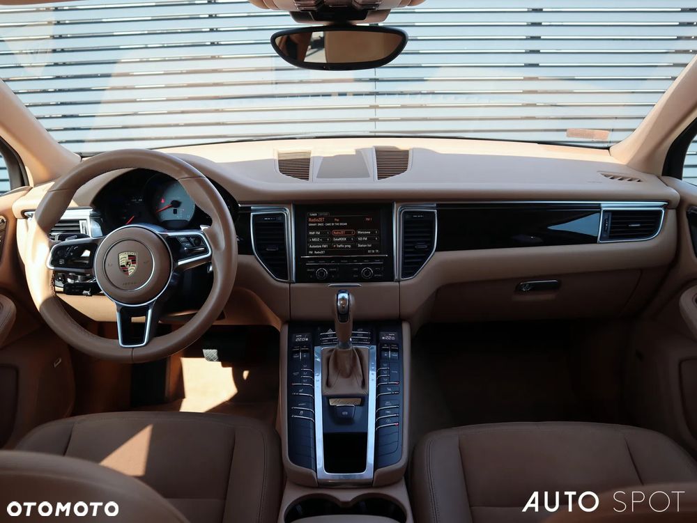 Porsche Macan S - 22
