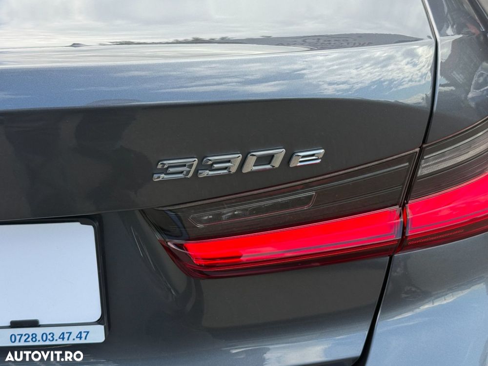 BMW Seria 3 330e AT PHEV - 16