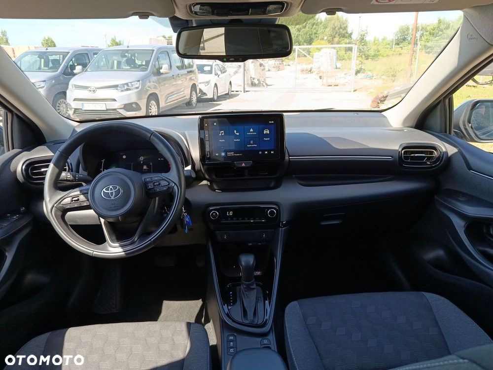 Toyota Yaris Hybrid 1.5 Style - 11