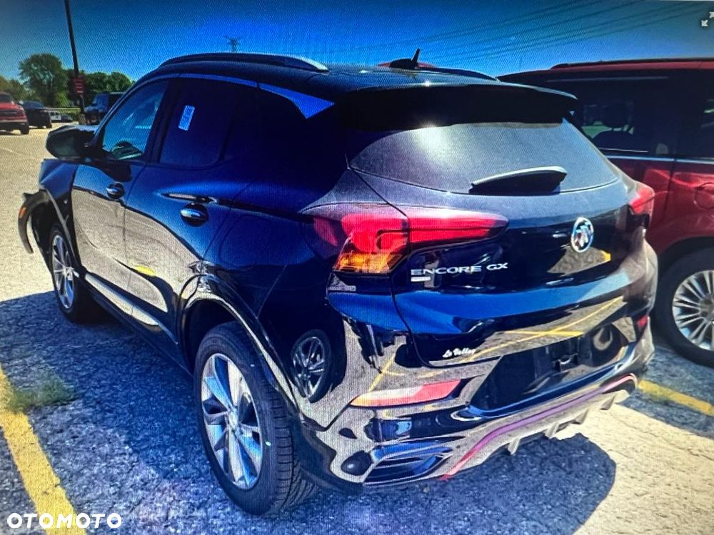 Buick Encore - 2