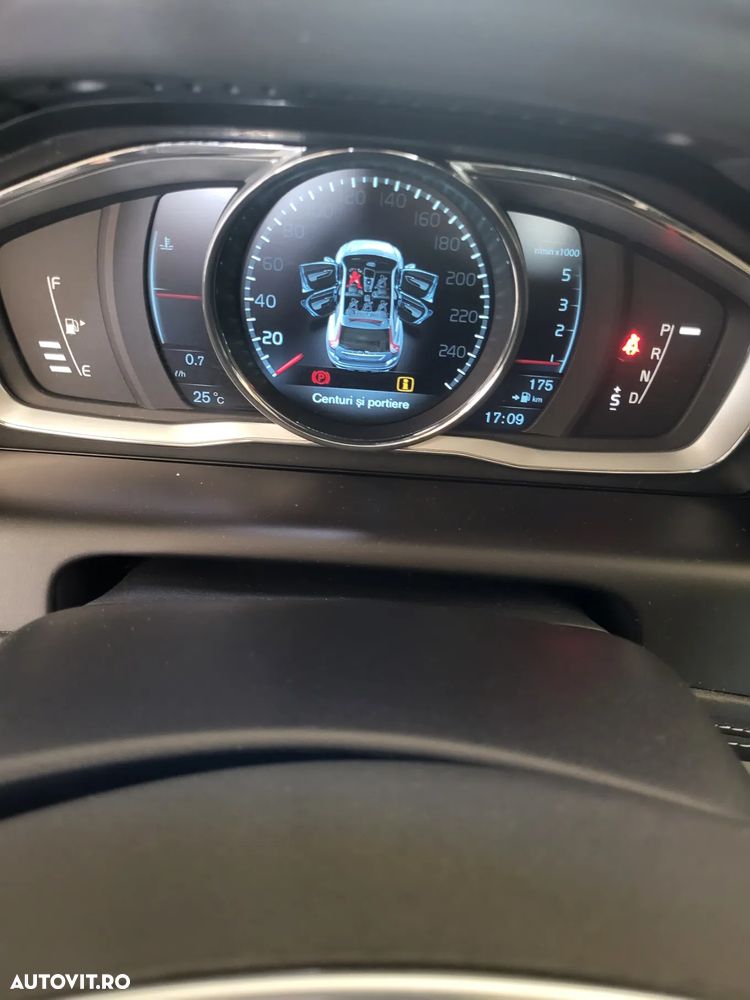 Volvo XC 60 D5 AWD Aut. Summum - 11