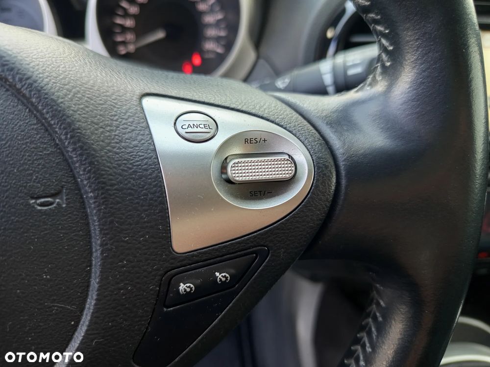 Nissan Juke 1.6 N-Connecta - 23