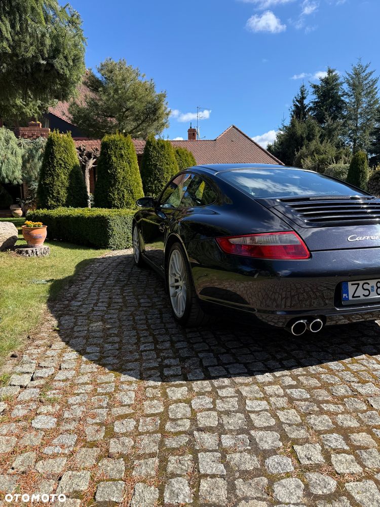 Porsche 911 Carrera 4S - 11