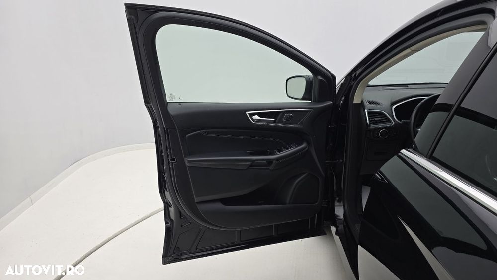 Ford Edge 2.0 TDCi Powershift Titanium - 11