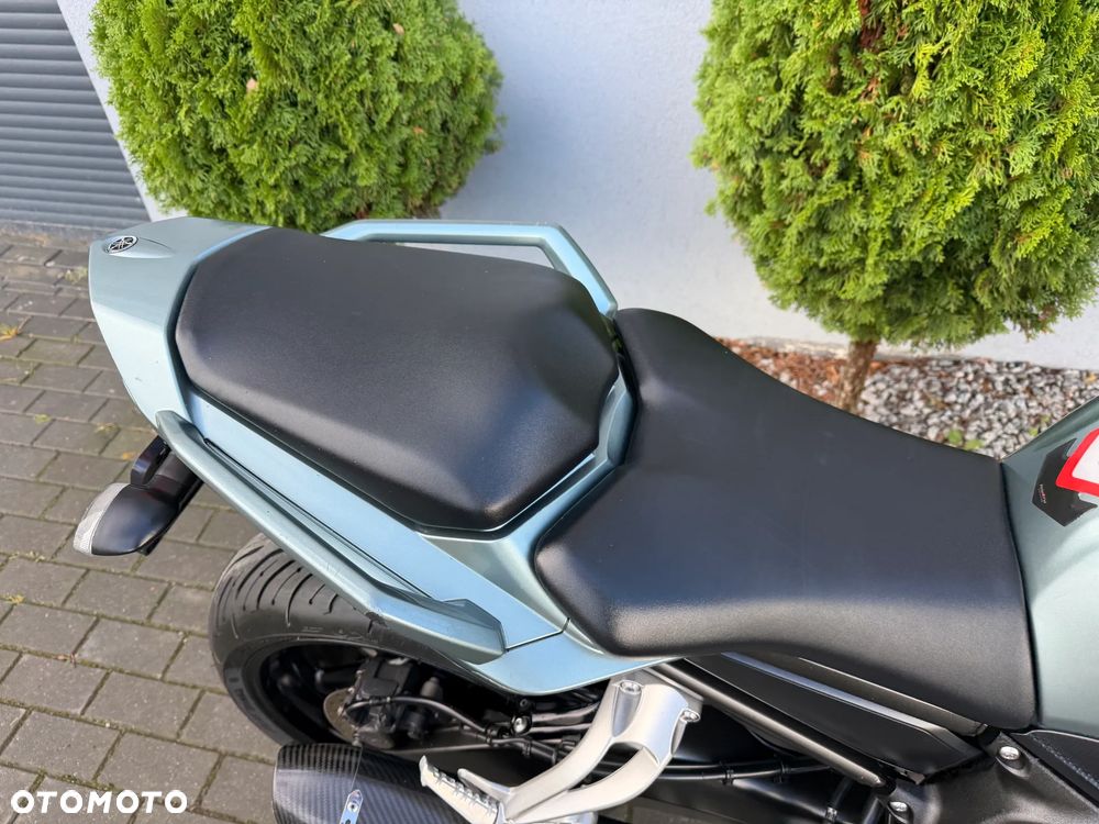 Yamaha FZ - 25