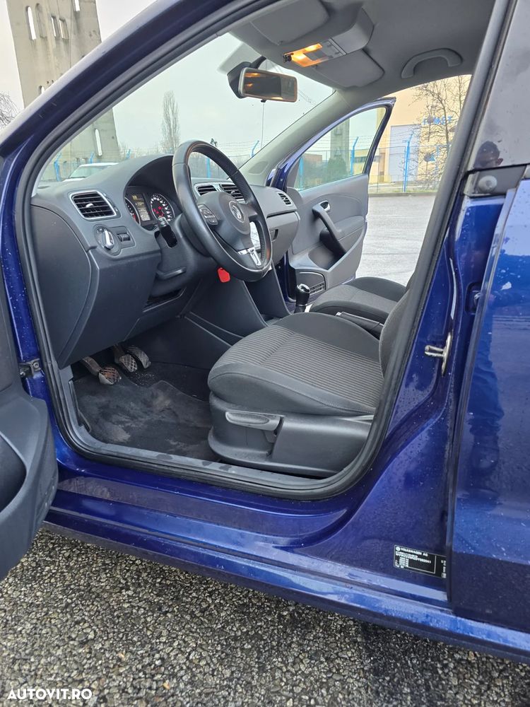 Volkswagen Polo 1.6 TDI DPF Highline BlueMotion Technology - 23