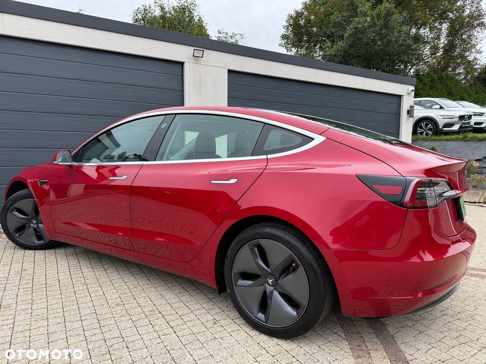 Tesla Model 3 - 21