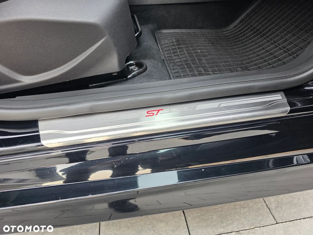 Ford Focus SW - 35