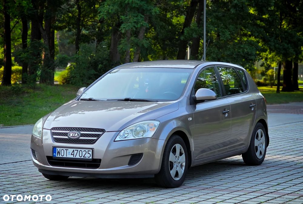 Kia Ceed 1.6 Crdi Comfort - 3