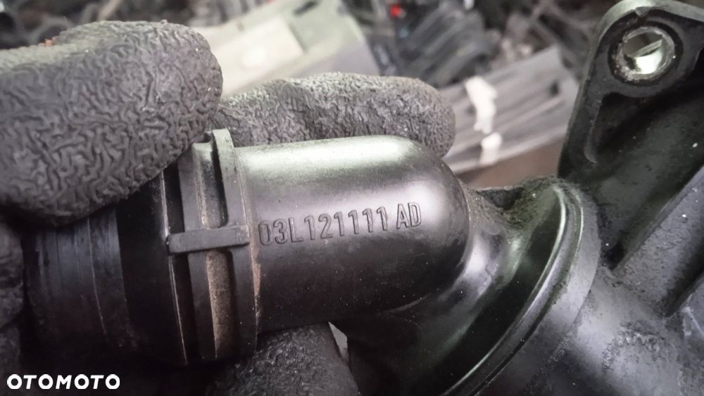 Termostat 03L121111AD z rurką wody 03L121065K Audi 2.0 TDI - 3