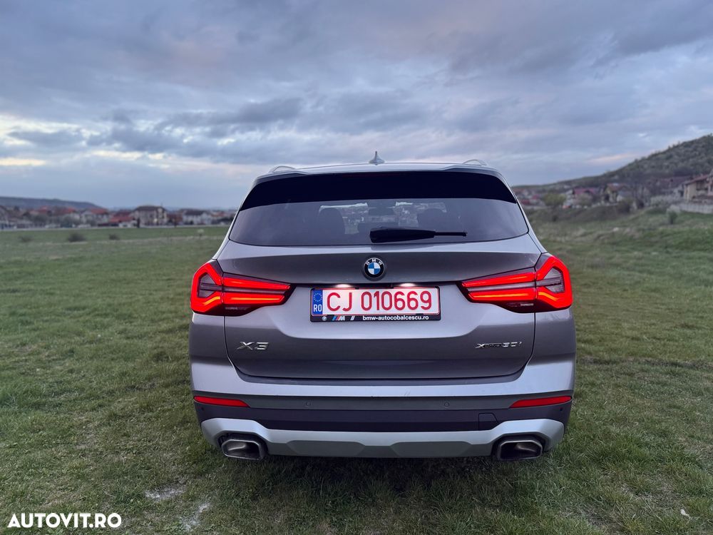 BMW X3 xDrive30i Aut. Luxury Line - 4