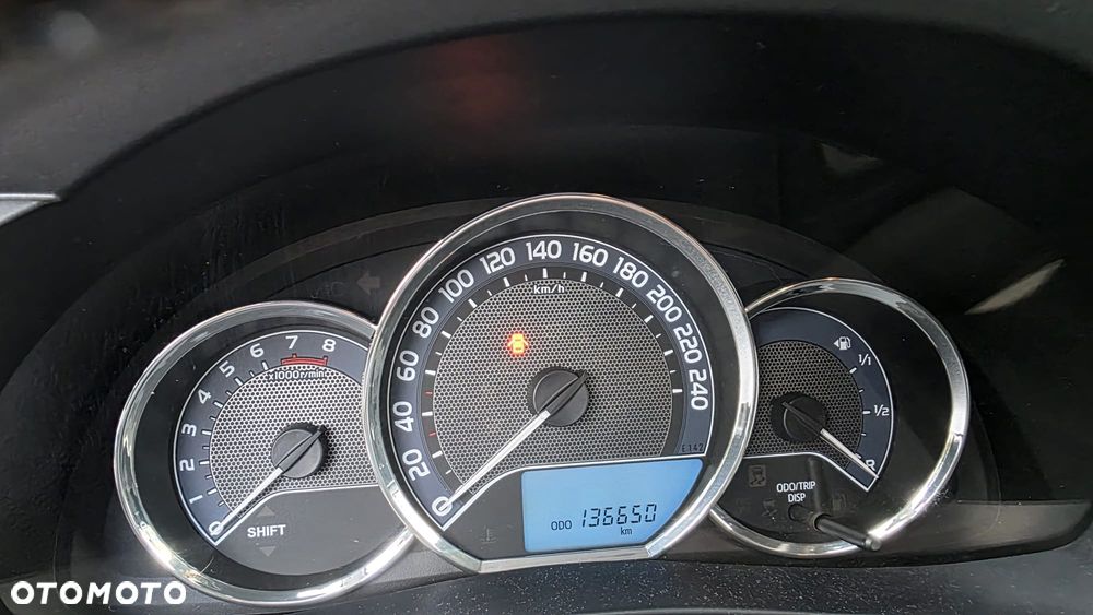 Toyota Corolla 1.6 Comfort - 13