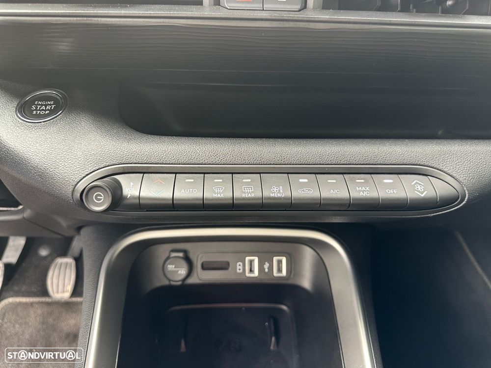 Jeep Avenger 1.2 GSE T3 Altitude - 16