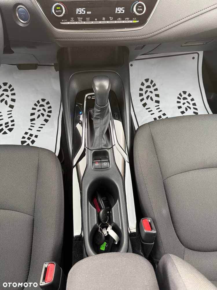 Toyota Corolla 1.8 Hybrid Comfort - 15