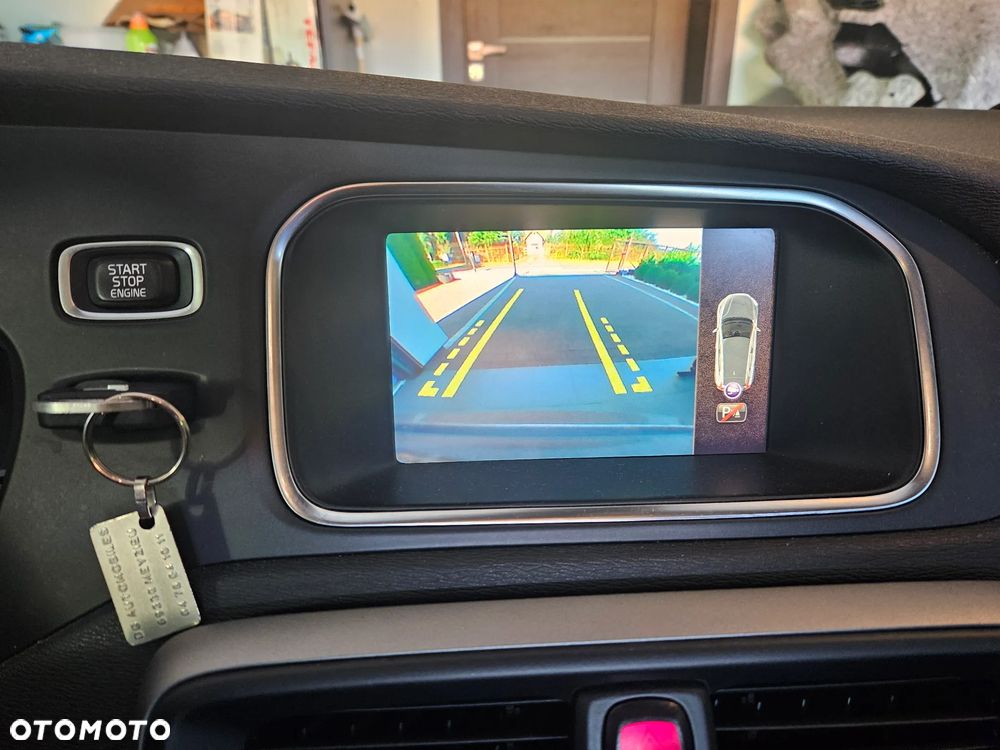 Volvo V40 D2 Momentum - 27