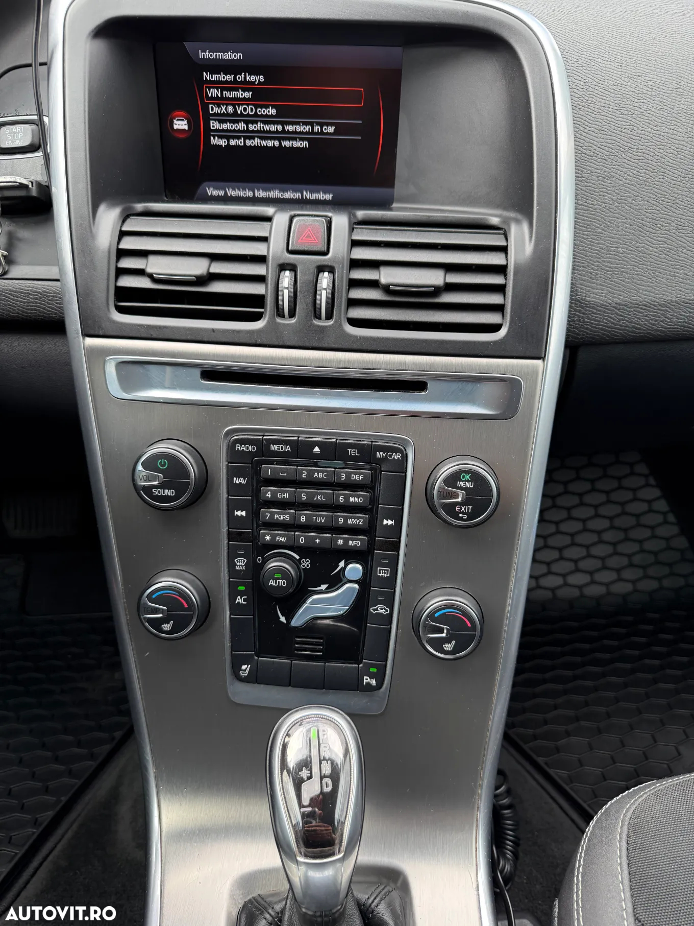 Volvo XC 60 D4 Geartronic Momentum - 11