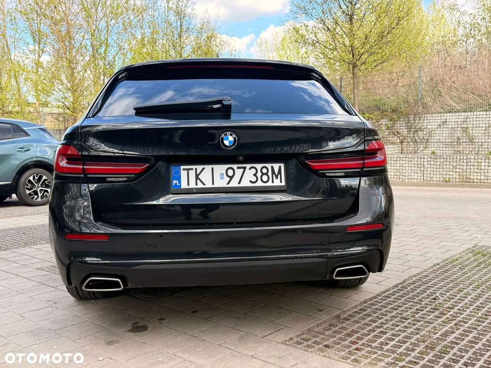 BMW Seria 5 520d xDrive - 2