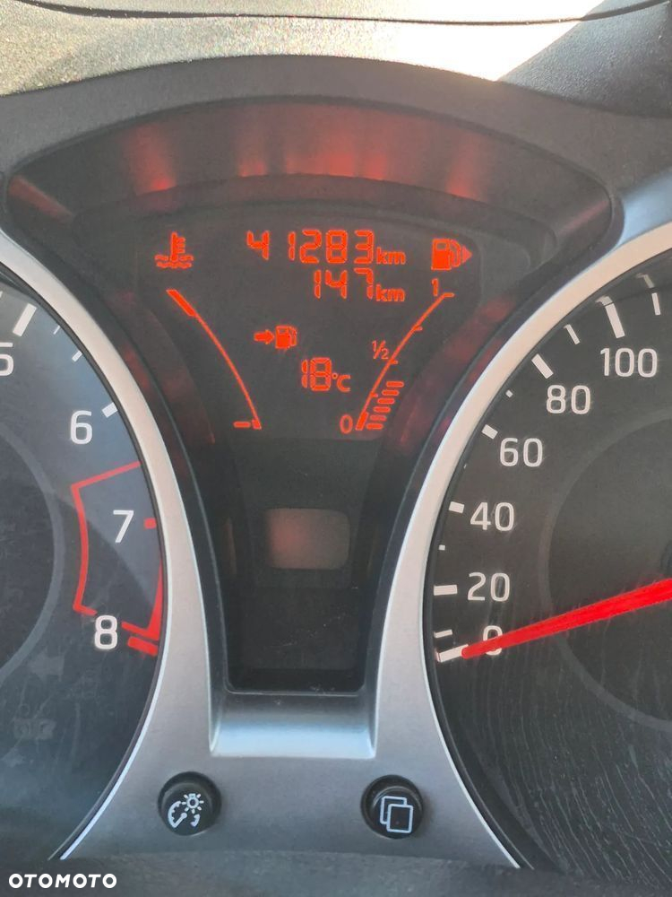 Nissan Juke 1.2 DIG-T Acenta EU6 - 4