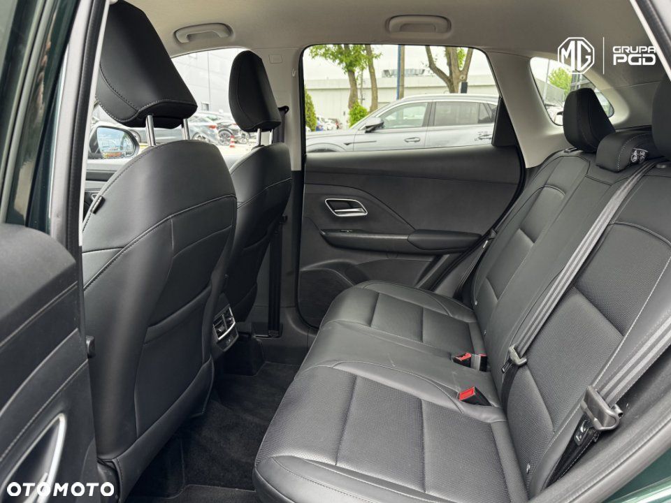 MG ZS Hybrid+ - 9