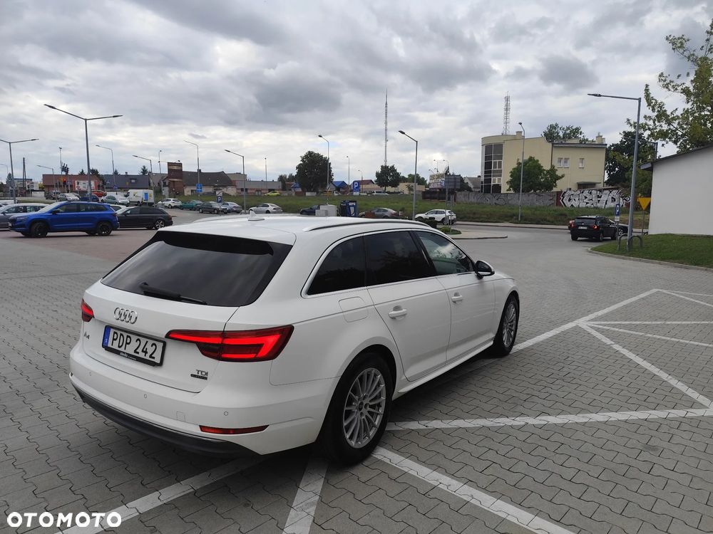 Audi A4 Avant 2.0 TDI Quattro S tronic - 9