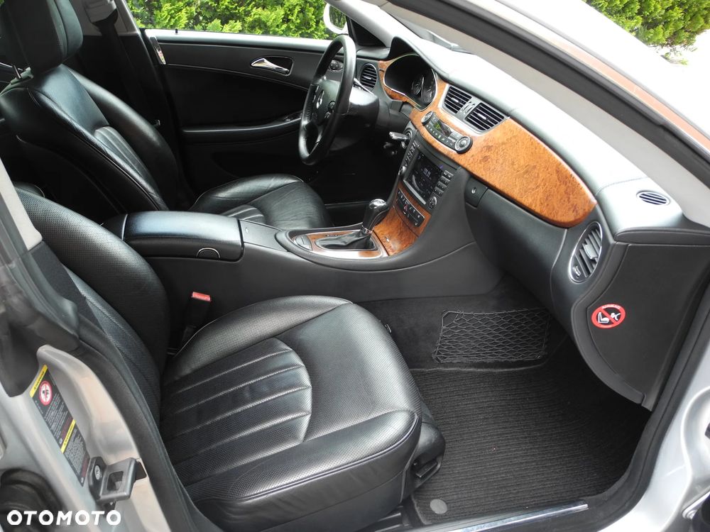 Mercedes-Benz CLS 350 CGI 7G-TRONIC - 21