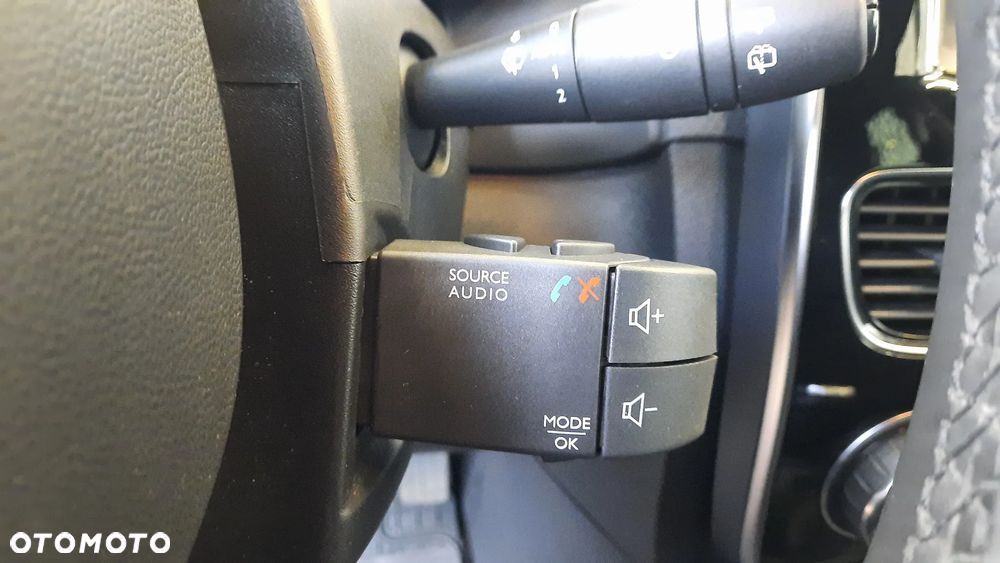 Renault Clio (Energy) TCe 90 Start & Stop LIMITED - 30