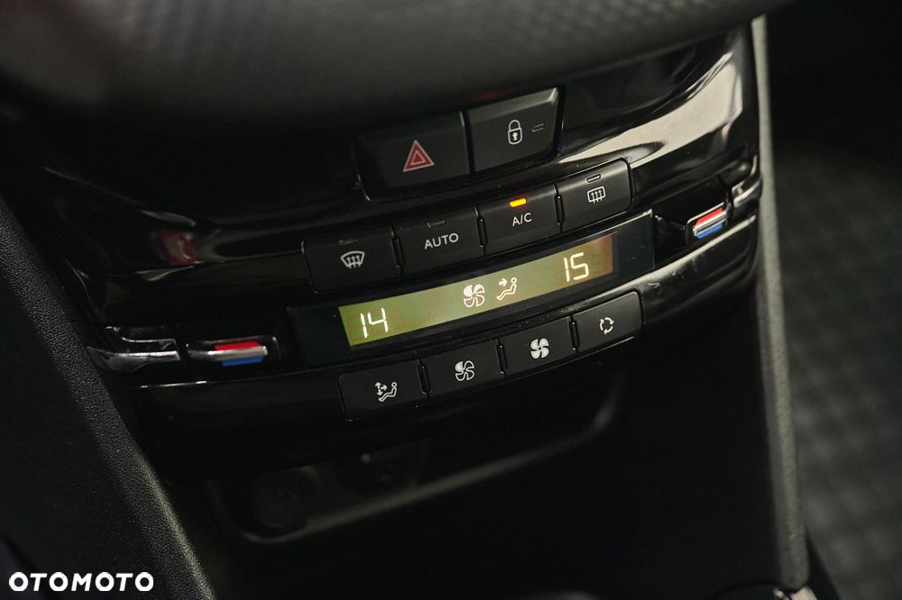 Peugeot 2008 1.6 BlueHDi Allure - 33