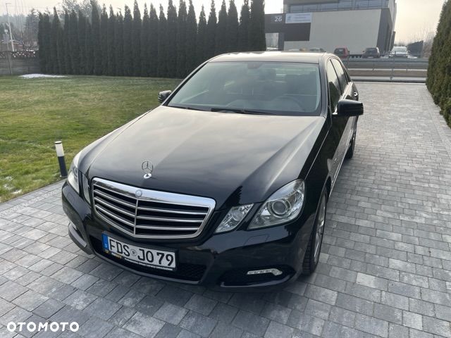 Mercedes-Benz Klasa E 250 CDI DPF BlueEFFICIENCY Automatik - 1