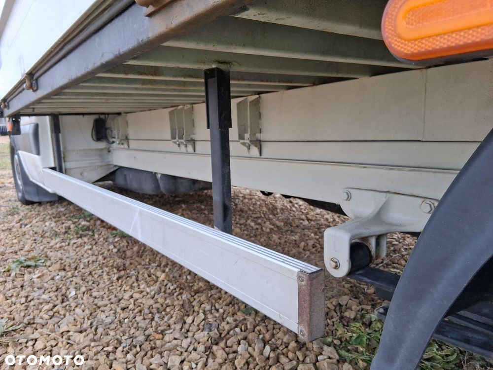 Volkswagen Crafter - 11