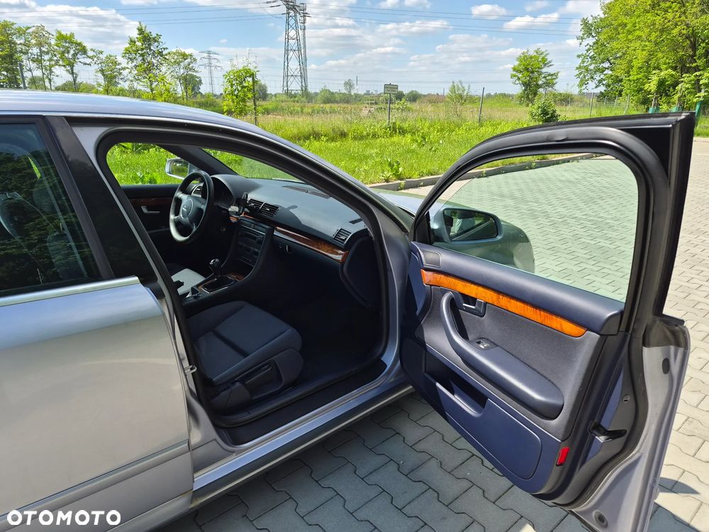 Audi A4 Limousine 1.8T - 11