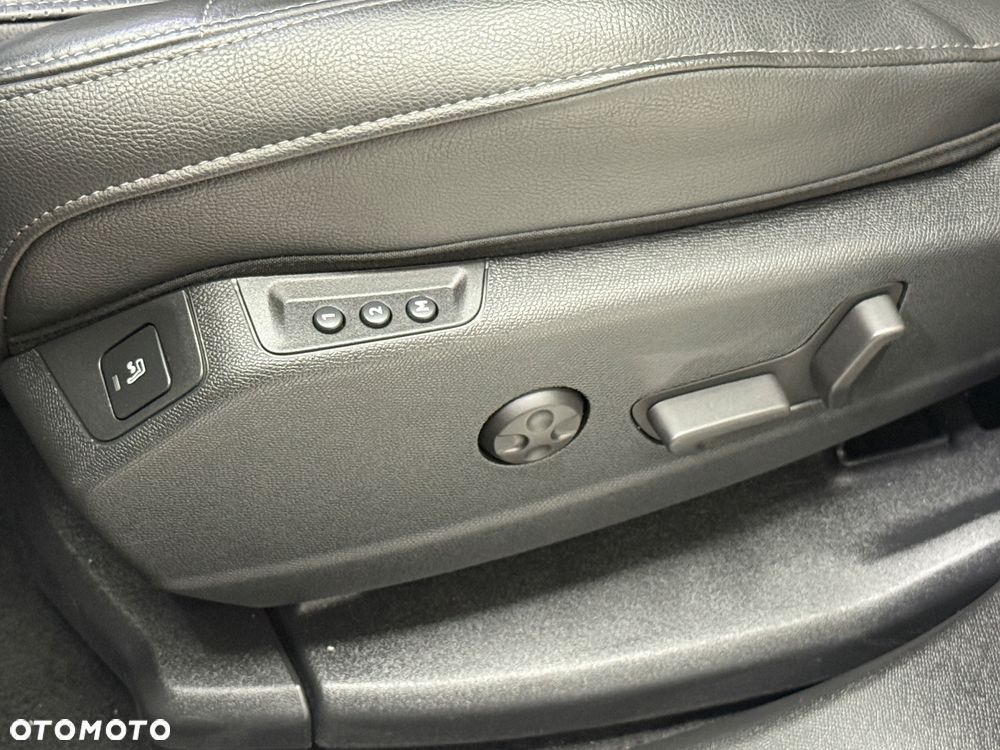 DS Automobiles DS 7 Crossback 1.6 E-Tense Performance Line + - 23