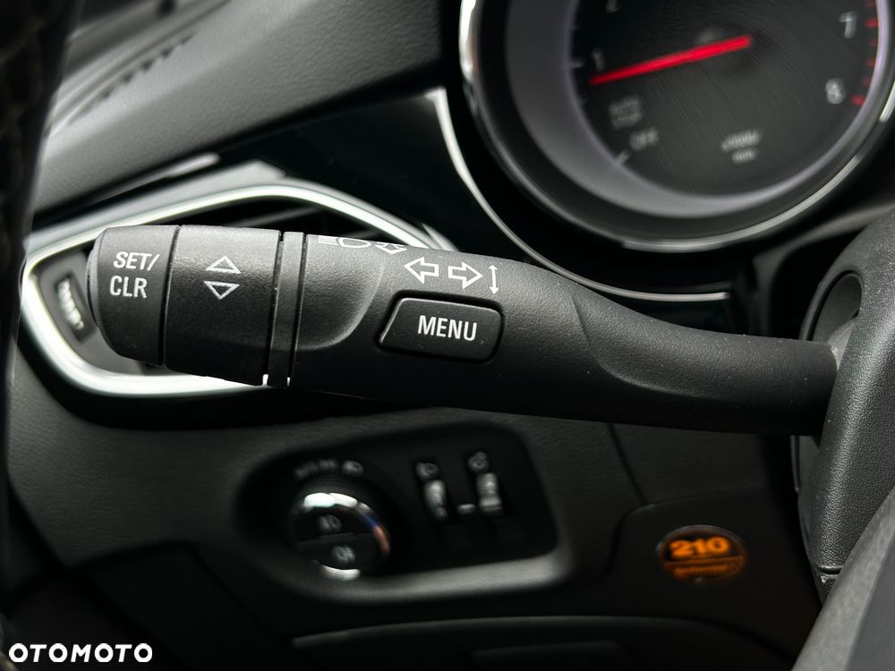 Opel Astra 1.4 Turbo Dynamic - 31