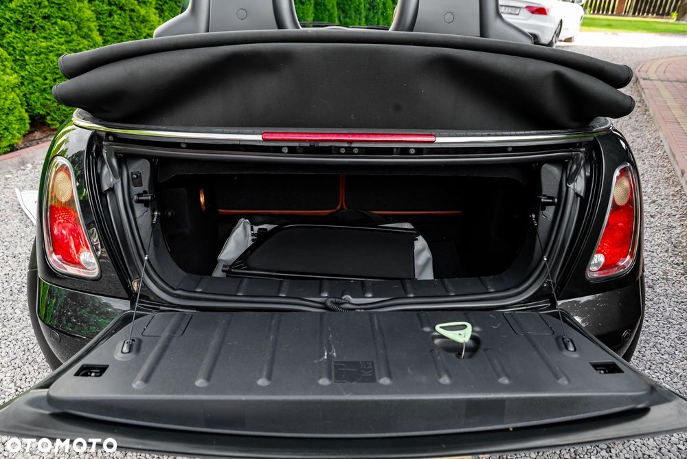 MINI Cooper Sidewalk - 25