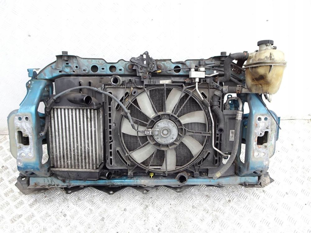 pas przedni chłodnice kpl. toyota yaris iii 1.4 d4d - 6
