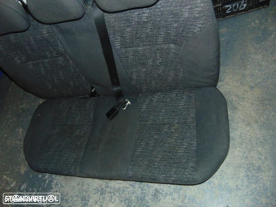 Opel Corsa C 5 portas conjunto bancos - 8