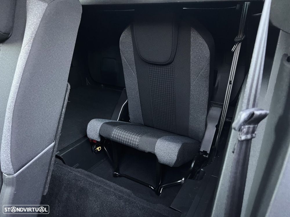 Peugeot 5008 PureTech 130 EAT8 Stop & Start Active Business-Pack - 36