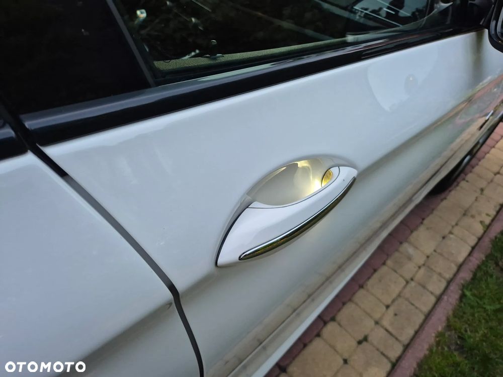 BMW Seria 5 525d xDrive - 13