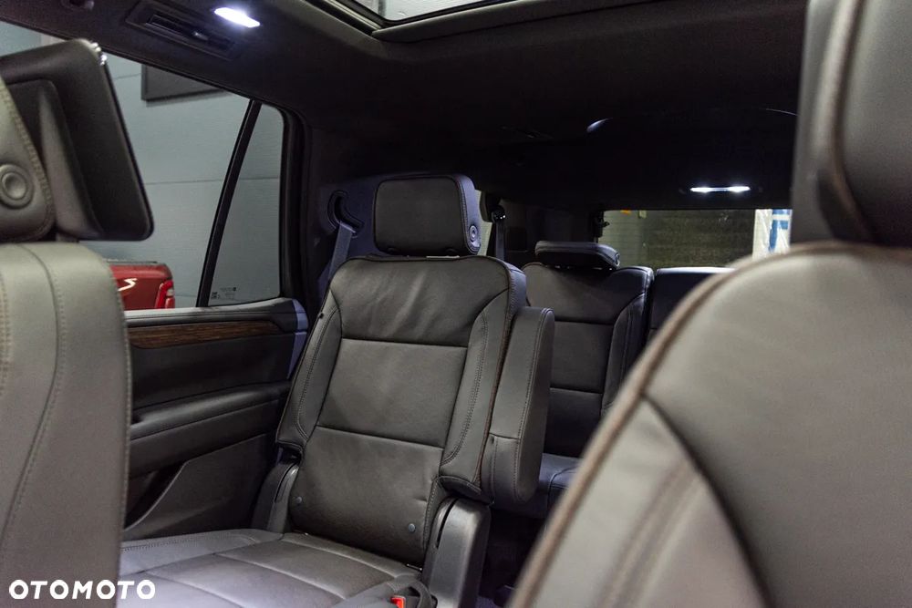 Chevrolet Tahoe - 16