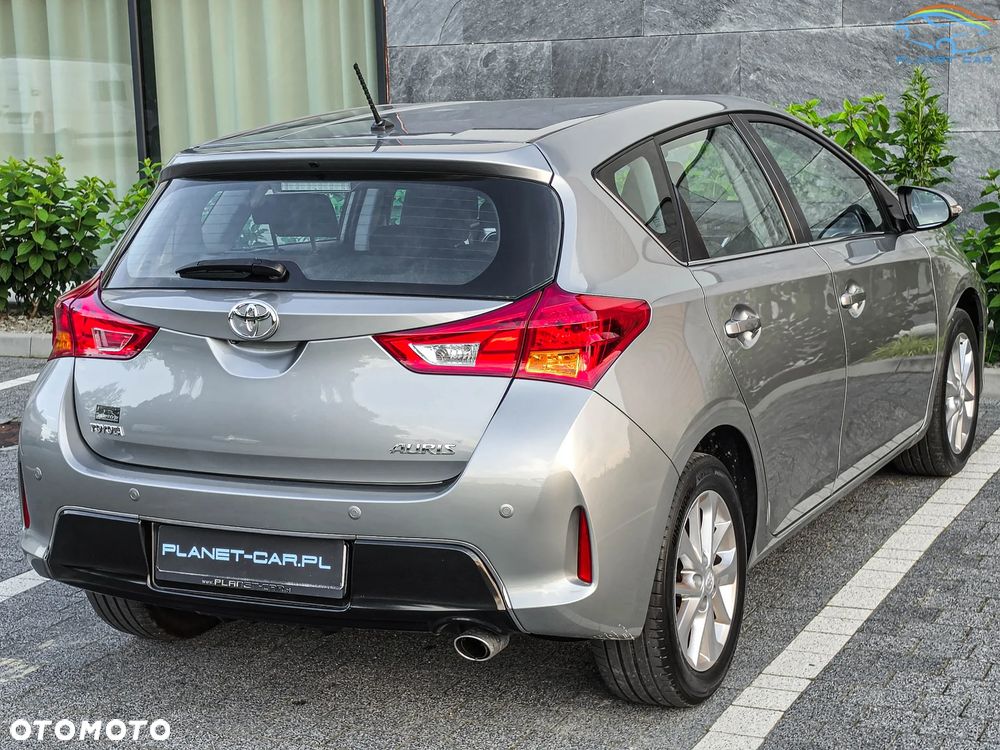 Toyota Auris - 12