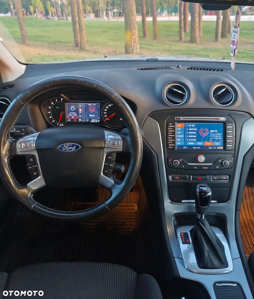 Ford Mondeo 2.0 EcoBoost Titanium - 21