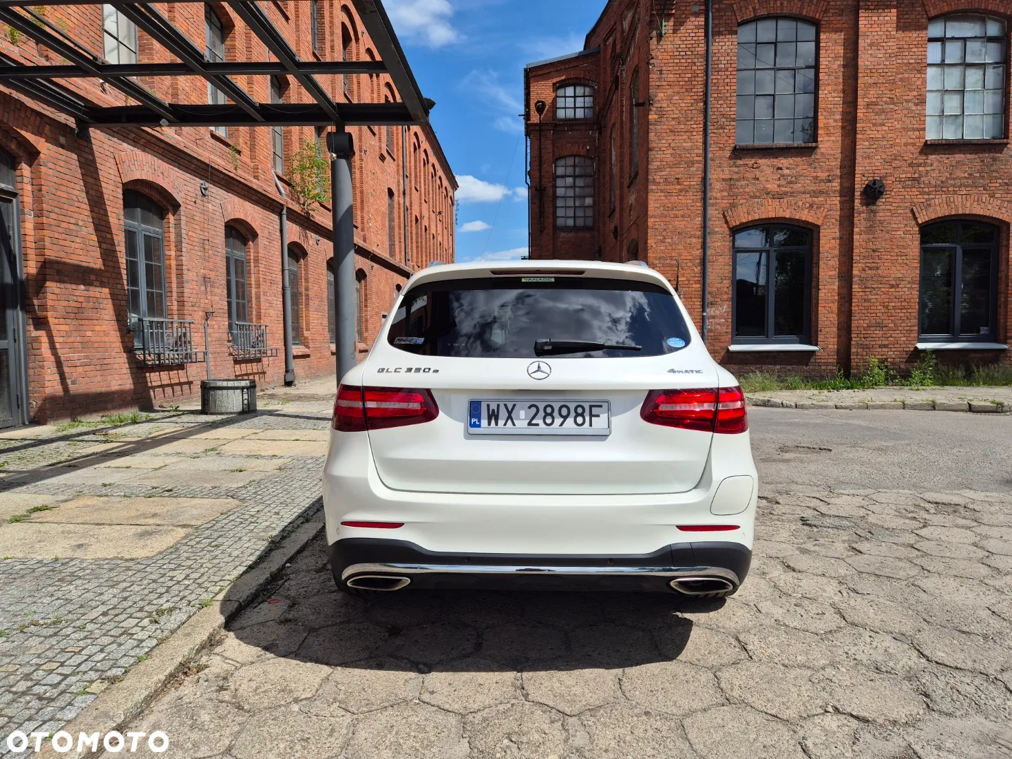 Mercedes-Benz GLC 350 e 4Matic 7G-TRONIC AMG Line - 4