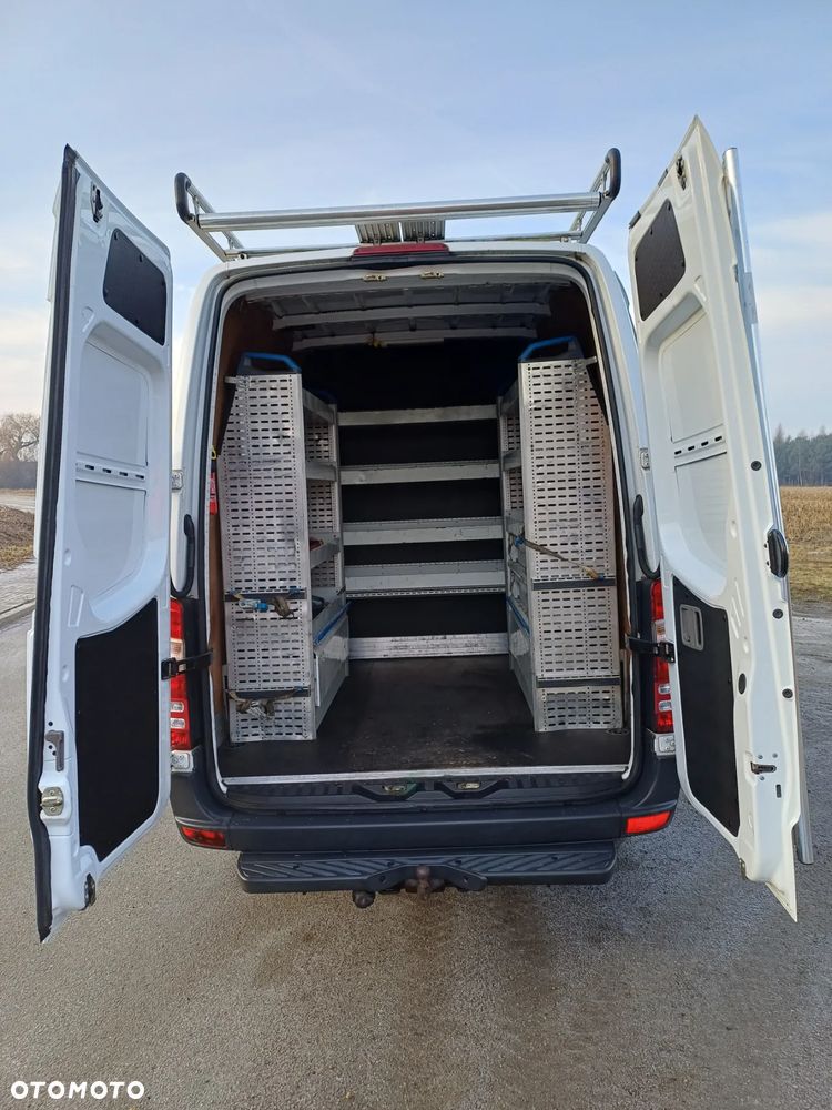 Mercedes-Benz SPRINTER - 16