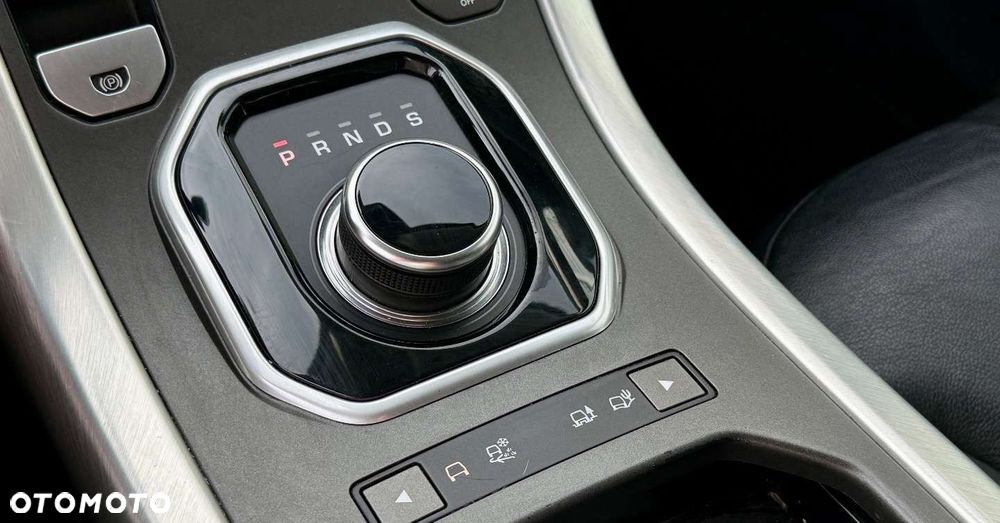 Land Rover Range Rover Evoque - 32