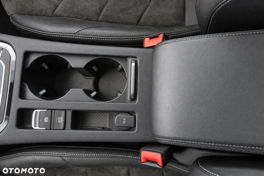 Volkswagen Arteon 2.0 TSI Elegance DSG - 21